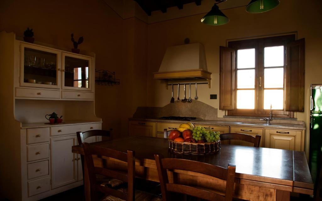 Agriturismo Fattoria Rozzalupi Cerreto Guidi Kamer foto